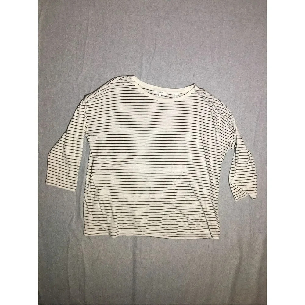 Womens Vince Shirt Black White Striped Minimalist Capsule Wardrobe Closet Staple